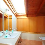 Rua 5 De Outubro By Interhome Hébergement de vacances