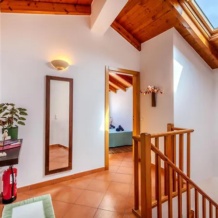Rua 5 De Outubro By Interhome Vakantiehuis *