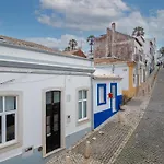 Nyaraló Rua 5 De Outubro By Interhome