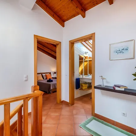 Rua 5 De Outubro By Interhome בית נופש *