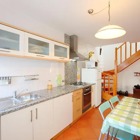 Rua 5 De Outubro By Interhome Дом отдыха *